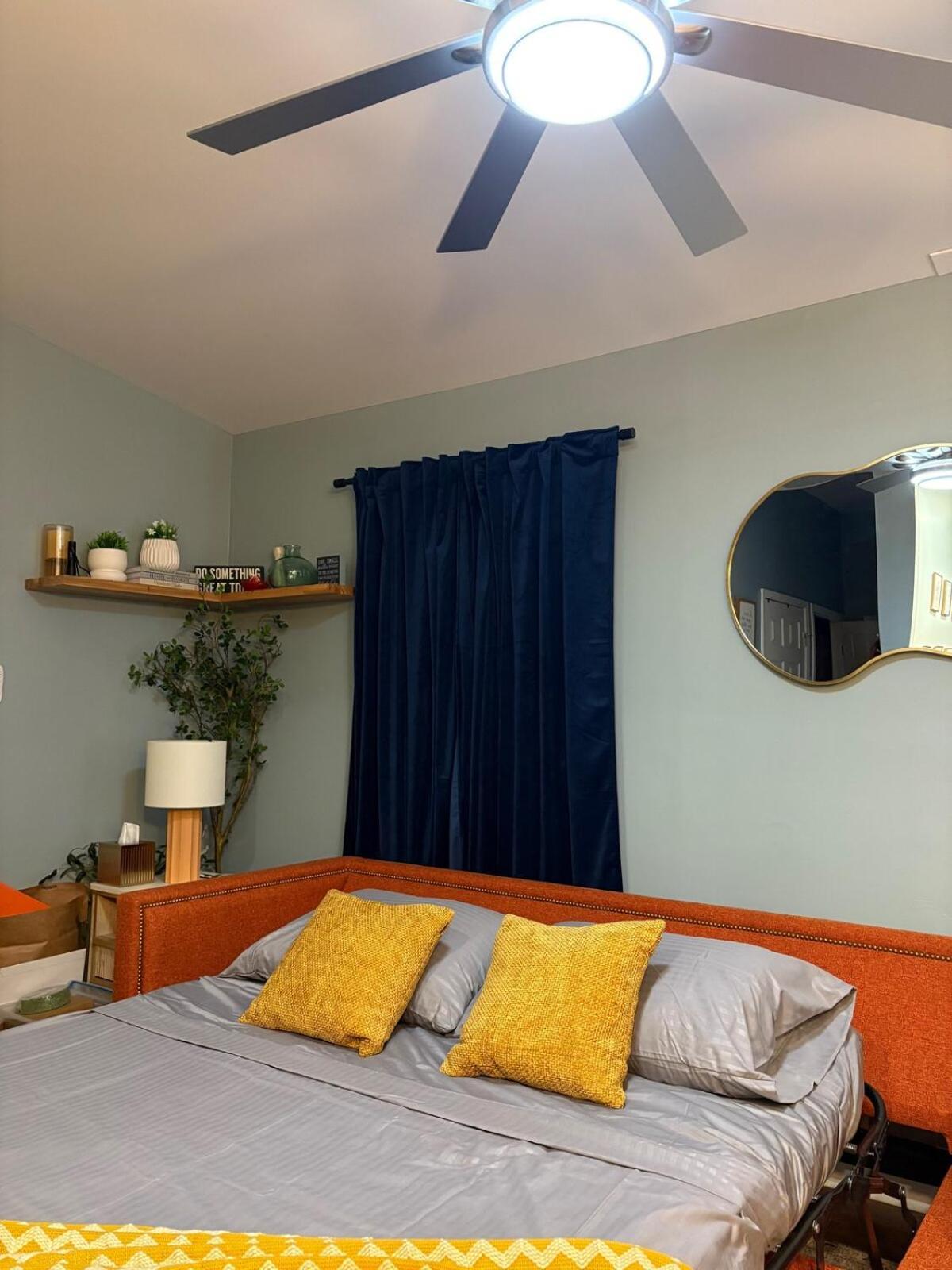 Apartment Opulence On Oak Street